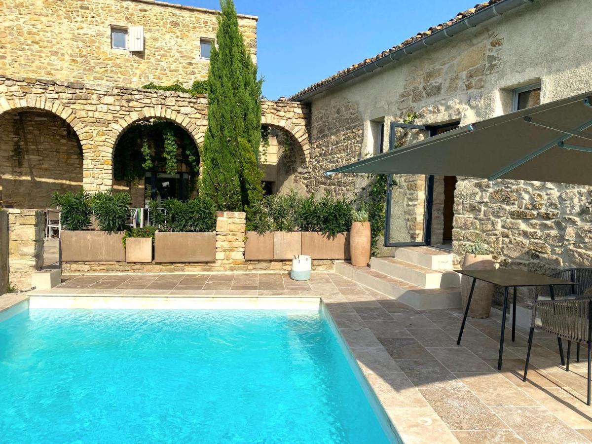 La Maison Des Vendangeurs - Table D'Hotes Le Soir Du Jeudi Au Dimanche- Jacuzzi - Balneo Spa - Acces Piscine Pour Toutes Les Chambres Sauf Studio Coquet- Piscine De Mai A Mi-Octobre Martignargues Exterior foto