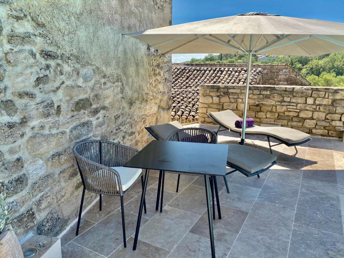 La Maison Des Vendangeurs - Table D'Hotes Le Soir Du Jeudi Au Dimanche- Jacuzzi - Balneo Spa - Acces Piscine Pour Toutes Les Chambres Sauf Studio Coquet- Piscine De Mai A Mi-Octobre Martignargues Exterior foto