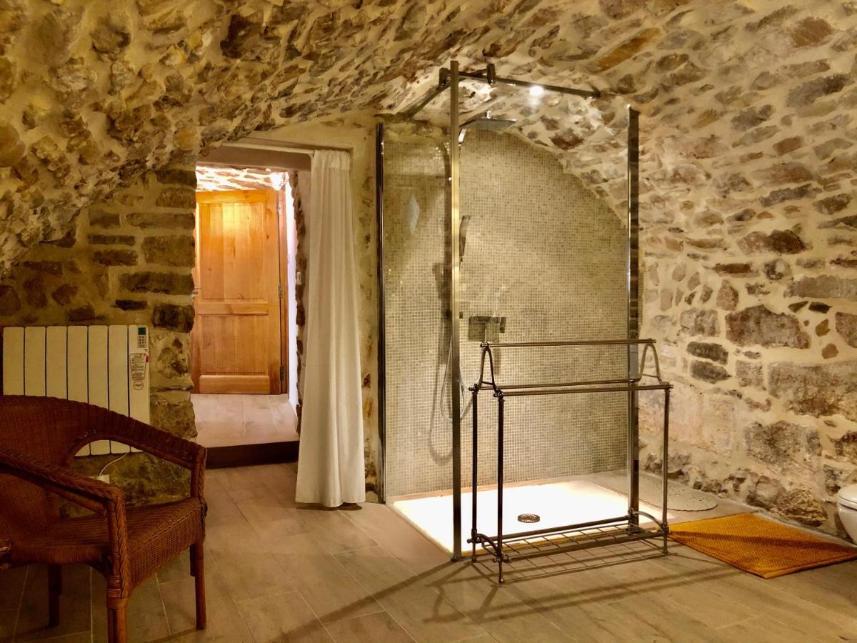 La Maison Des Vendangeurs - Table D'Hotes Le Soir Du Jeudi Au Dimanche- Jacuzzi - Balneo Spa - Acces Piscine Pour Toutes Les Chambres Sauf Studio Coquet- Piscine De Mai A Mi-Octobre Martignargues Exterior foto